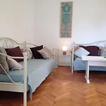 Apartment Laura
